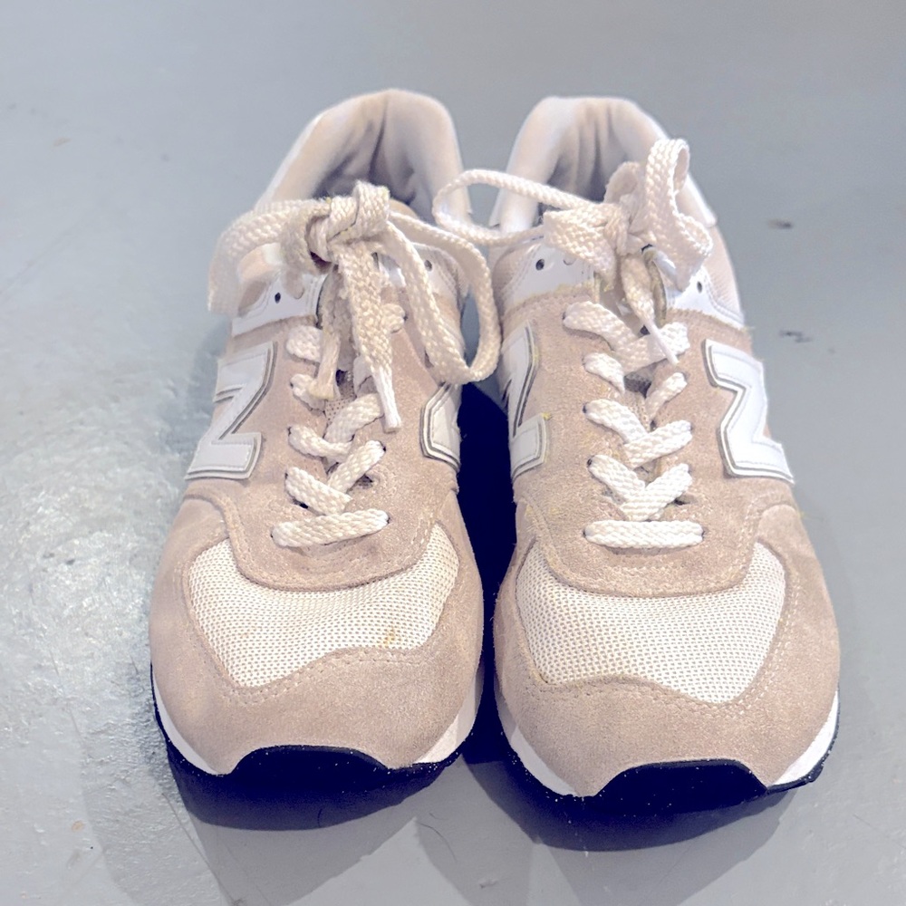 New Balance White and Cream Sneakers Womens 9